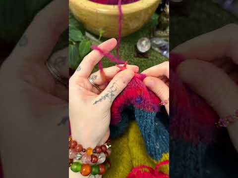 ✨🧶🌻I volunteer as your chatty co-worker while I knit. What are you up to?🌻🧶✨