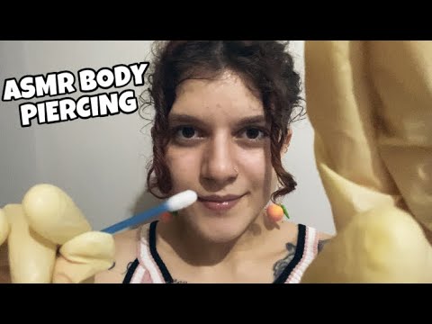 COLOCANDO PIERCING NO SEU LÁBIO || ASMR ROLEPLAY BODY PIERCING