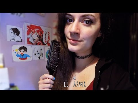 ★ASMR italiano★HAIR BRUSHING + Lullaby humming| sussurri (whispering)