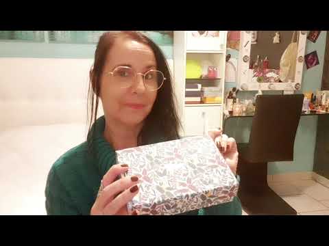 ASMR Français Unboxing  ma "Blissim"de Novembre 2020