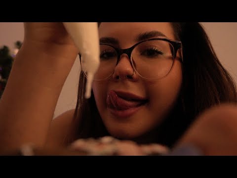 ASMR POV: JESTEŚ MOIM PIERNICZKIEM 🍪🎅🏻 świąteczna osobista uwaga, bliski szept