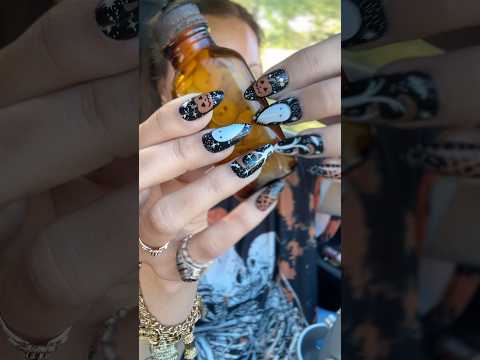Spooky Fall Triggers ASMR! #asmr #fall #asmrtriggers #bestlifebybrooke #asmrvideo #halloweenasmr