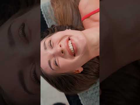 Deep core massage + cracking | chiropractor transforms Christina #shorts