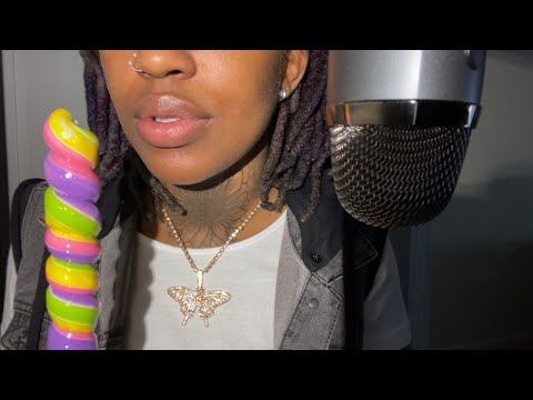 ASMR | Lollipop licking | Mic scratching | mouth sounds