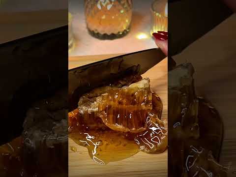 Honey Cutting ASMR 🍯 #honeyasmr #asmrshorts #asmrcutting