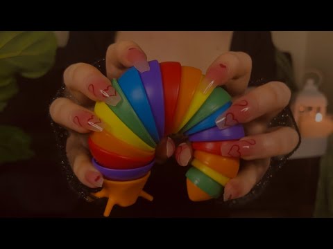 🐌 fidget slug 🎧 tappy scratchy asmr #29 (no talking)