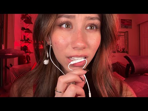 ASMR | Tingly Apple Mic Mouth Sounds (with Mic Nibbling)