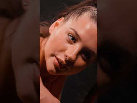 ASMR oil massage for Anna’s legs and thighs #asmrmassage