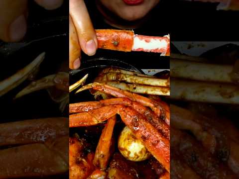 GIANT SPICY SEAFOOD BOIL #asmr #seafood #food #shorts
