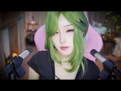 asmr mouth sounds and hand movement
