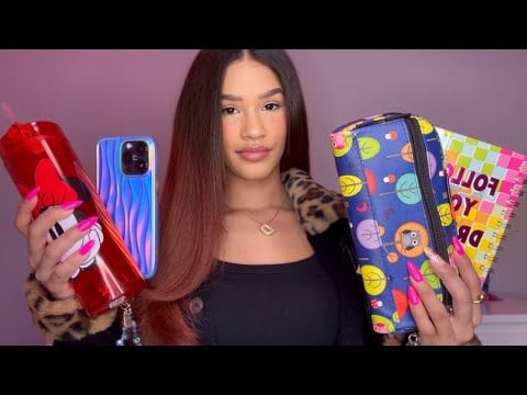 ASMR Español 😴 Roleplay 🌸 La Popular Te Maquilla, Te Peina y Chismea