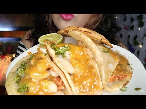 ASMR Comiendo Tacos 🌮🌮🌮 de carne adobada