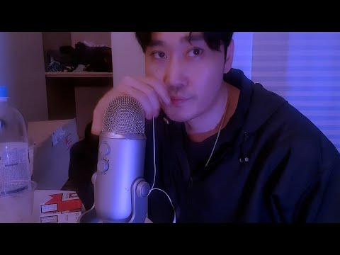 ASMR tongue fluttering 👅(Mouth sounds+hand sounds)