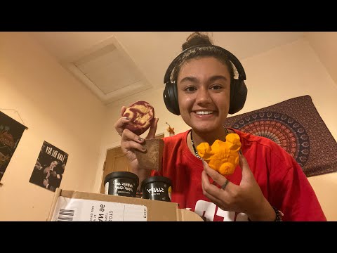 ASMR: Lush Unboxing Haul~ Christmas, skincare and body care