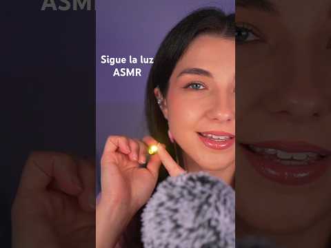 Focus on Me 🔦 Sigue la luz #asmr #shorts