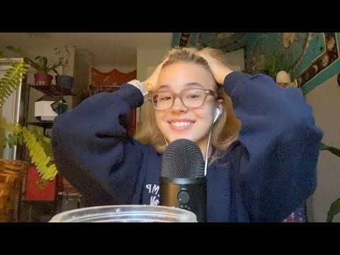 ASMR oiling my hair 💁‍♀️ (whisper, hair and oil sounds)