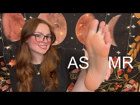 ASMR - Sock Try On Haul! 🦶🏻🎄