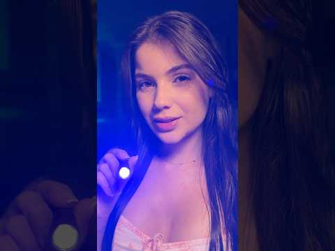 Asmr teste rápido de visão👁️  #asmr #asmrluz #asmrexam #oftalmologia #asmrchill