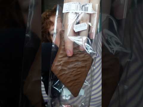 Chocolate covered marshmallow 🫠 #asmr #asmrsounds #eatingsounds #eatingasmr