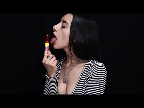 ASMR - LAMIENDO UN PUSH POP