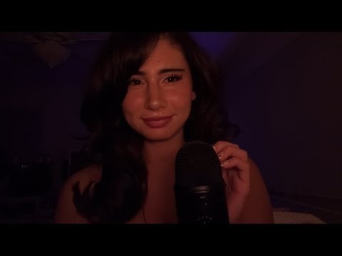 ASMR ~ Makeup tutorial 💄( Close up tingly whispers and taps)