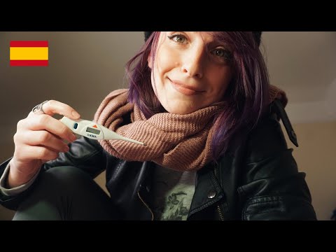 ASMR ESPAÑOL Tu novia te cuida ❤️ Atención Personal & Face Touching