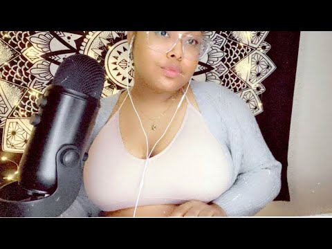 ASMR Sports Bra Scratching (Part 1) Amazing Fabric Sounds 😉✌🏼💦