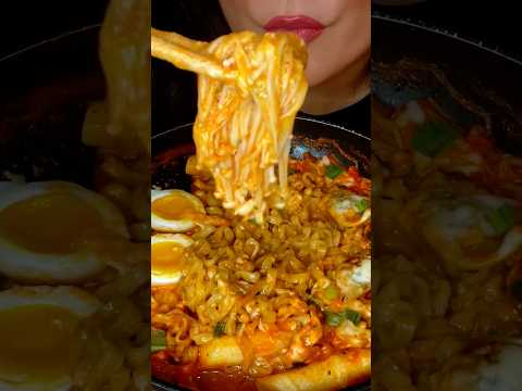 BULDAK RAMEN WITH ENOKI MUSHROOMS #asmr #ramen #enoki #food #mukbang #eatingshow