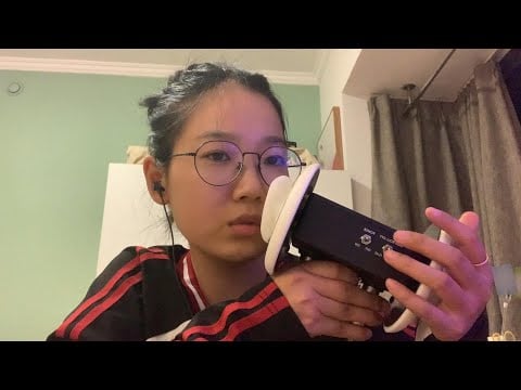 ASMR Tongue fluttering with ear rubbing