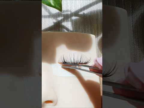 ficou diva com seus novos cílios ✨️🙆‍♀️ #asmr #pov  #smallyoutuber #relax
