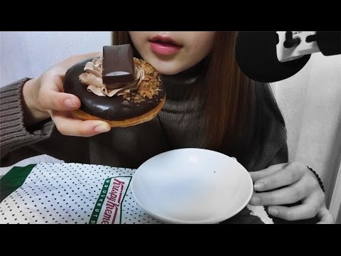 한국어 ASMR 로아커도넛 이팅사운드 크리스피크림 먹방 Loacker chocolate donut Krispy Kreme Doughnuts eating sounds mukbang