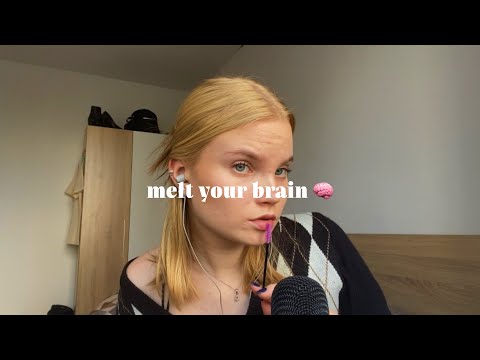 *brain melting* ASMR with a spoolie ✨🤍 mic scratching