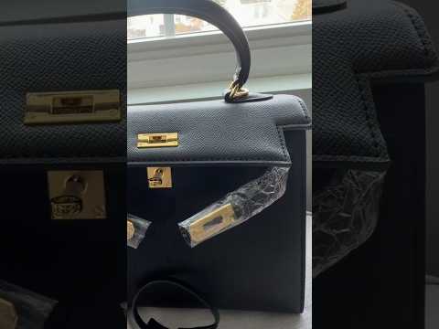 Unboxing Hermès Kelly 25 bag #unboxing #hermesbag #luxuryhandbags #luxuryunboxing