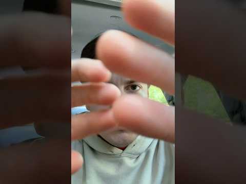 Hand movements #asmr #raeasmr #visualasmr #upclose #handmovements