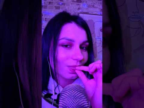 Something on my tongue ASMR - Polish Version- mouth sounds #asmr #asmrtingles #mouthsounds