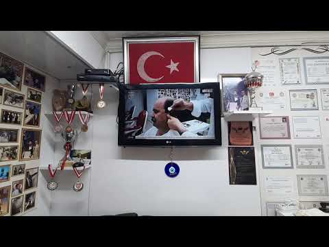 BENGÜ TÜRK MÜNÜR ERKEK KUAFÖRÜ