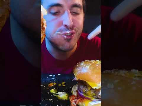 RUNNY EGG BREAKFAST BAGEL BURGER ! * mukbang 먹방 *