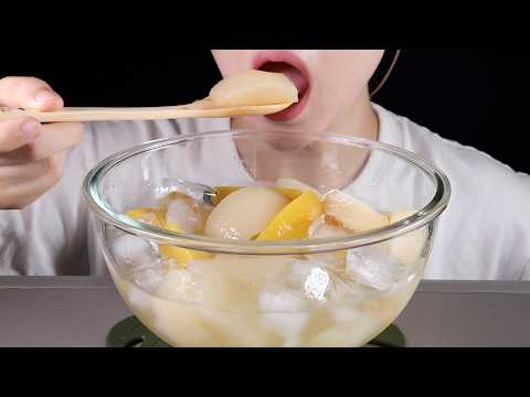 ASMR Canned Peaches With Ice 🍑🧊 Fruit Eating Sounds Mukbang