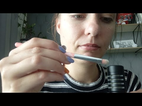 ASMR- En mic brushing och ramble video på svenska(swedish)