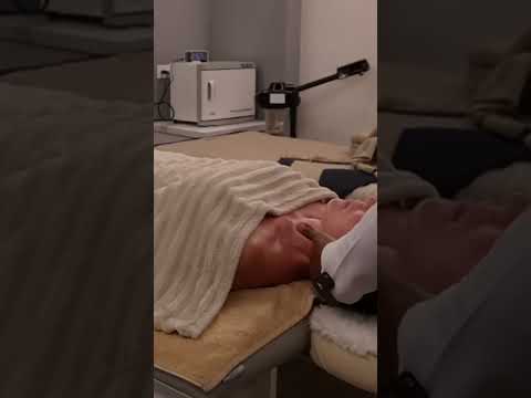 Así me quitan el dolor de espalda: electroacupuntura en un spa de Caracas🇻🇪 #massage #relax #short