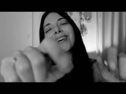 ASMR | Movimientos de manos en B&N para dormir rápido