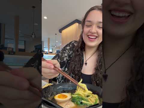 ASMR VLOG | fui em um restaurante de sushi no Japão #asmrvlog