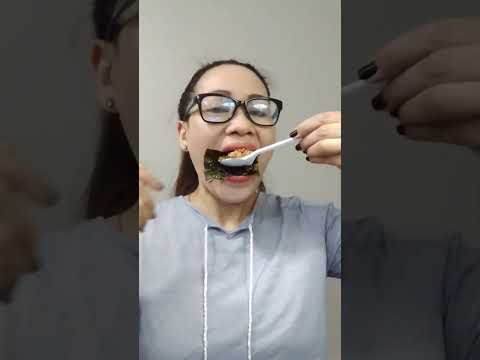 How I eat rice with seaweed# #everyone #mukbang #shortsfeed #eating #crazylady