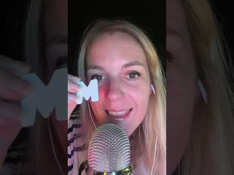 ASMR FR / 100% mots déclencheurs pour plein de frissons #asmrfr #asmr #shortsasmr