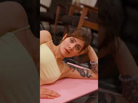 Flexible leg stretching and chiropractic for Katya #legstretching