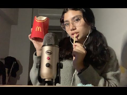 ASMR ESPAÑOL- Comiendo papitas de Mcdonald´s.