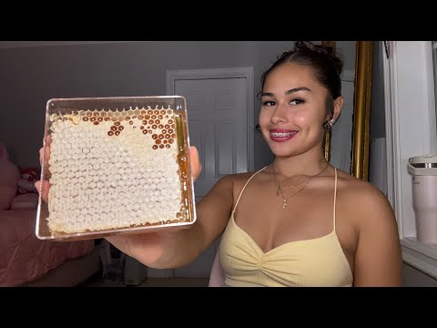 asmr : eating honeycomb 