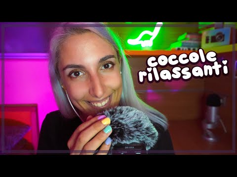 COCCOLE RILASSANTI PER TE 💖 Whispering intenso, tongue clicking, carezze & brushing | ASMR ITA