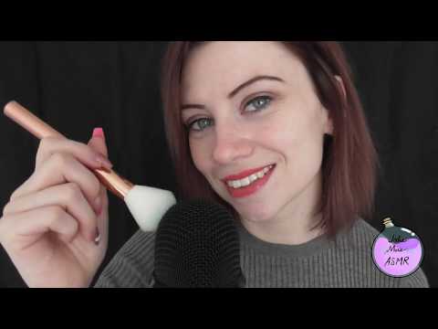 ASMR - Mic Brushing/Kisses/Little Rambles