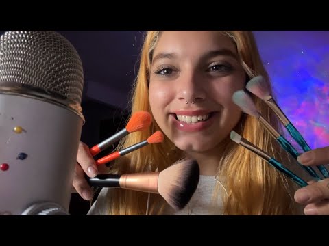 ASMR CON BROCHAS EN EL MICRÓFONO 100% RELAJANTE🥱😴| SOFIWI